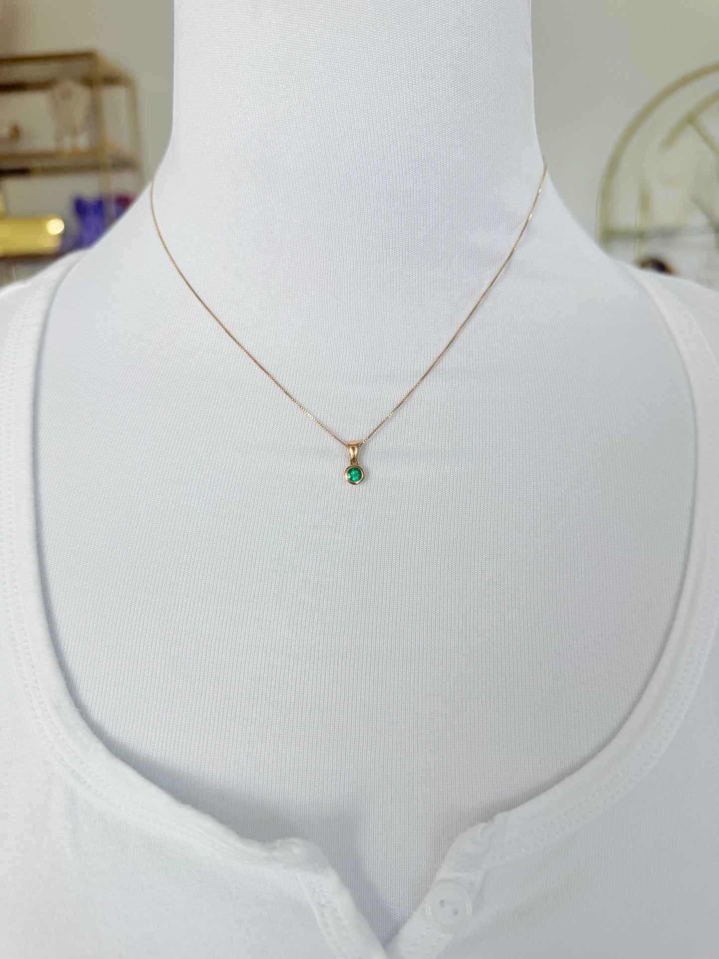 Circle Shape Colombian Emerald charm  Italian Solid Gold 18K