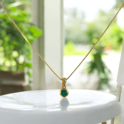 Circle Shape Colombian Emerald charm  Italian Solid Gold 18K